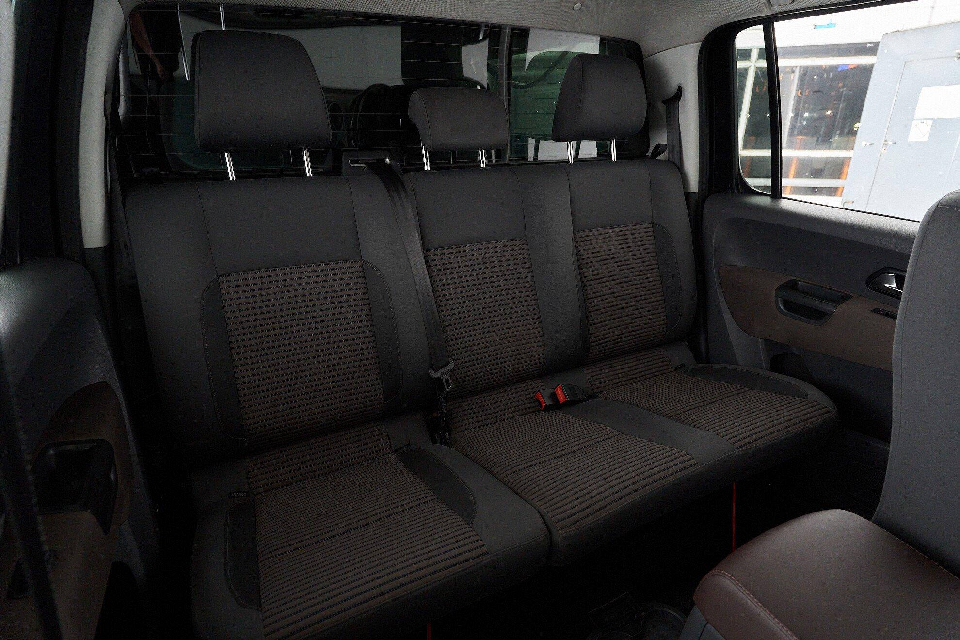 Volkswagen Amarok 2013, черный