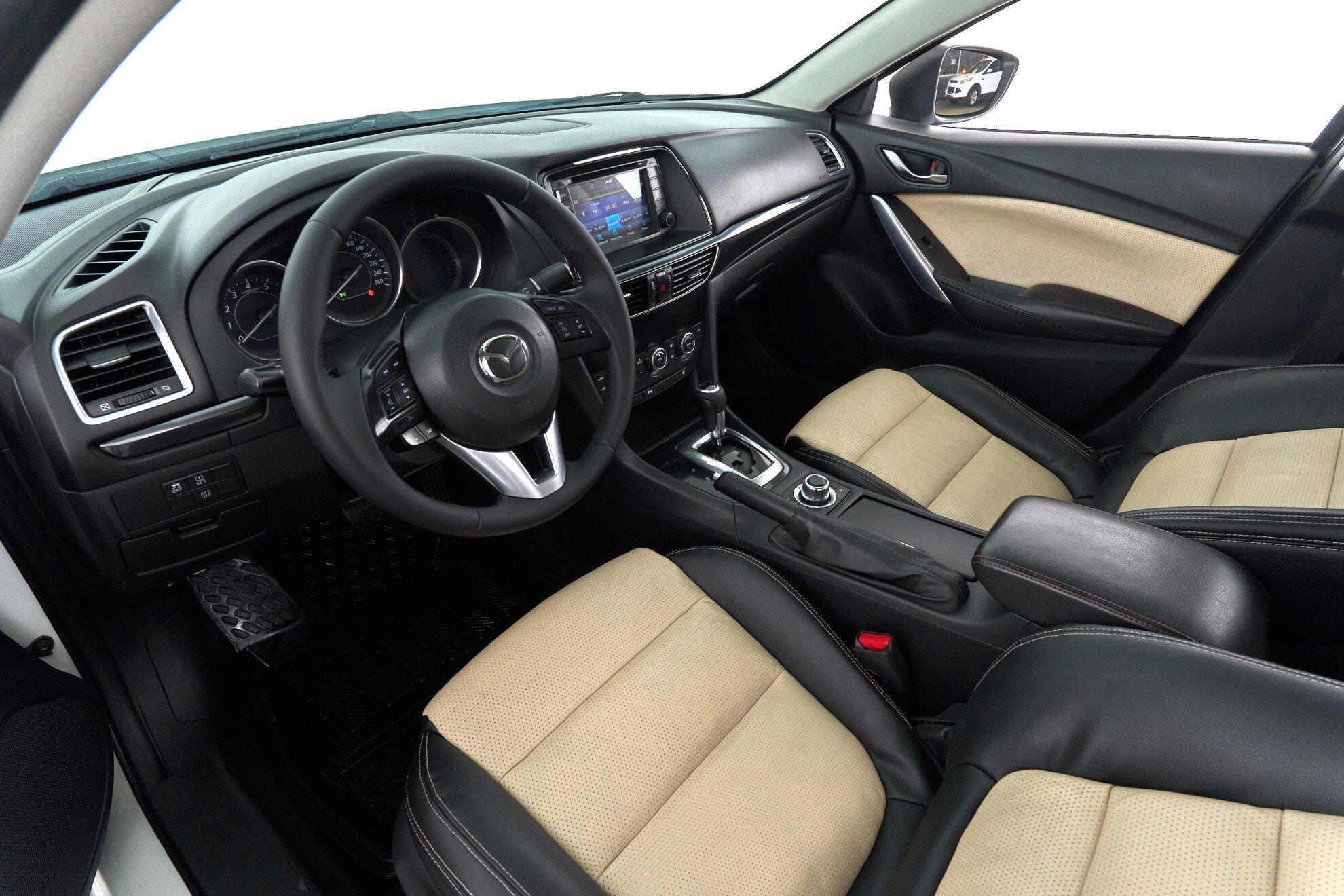 Mazda 6 2014, белый