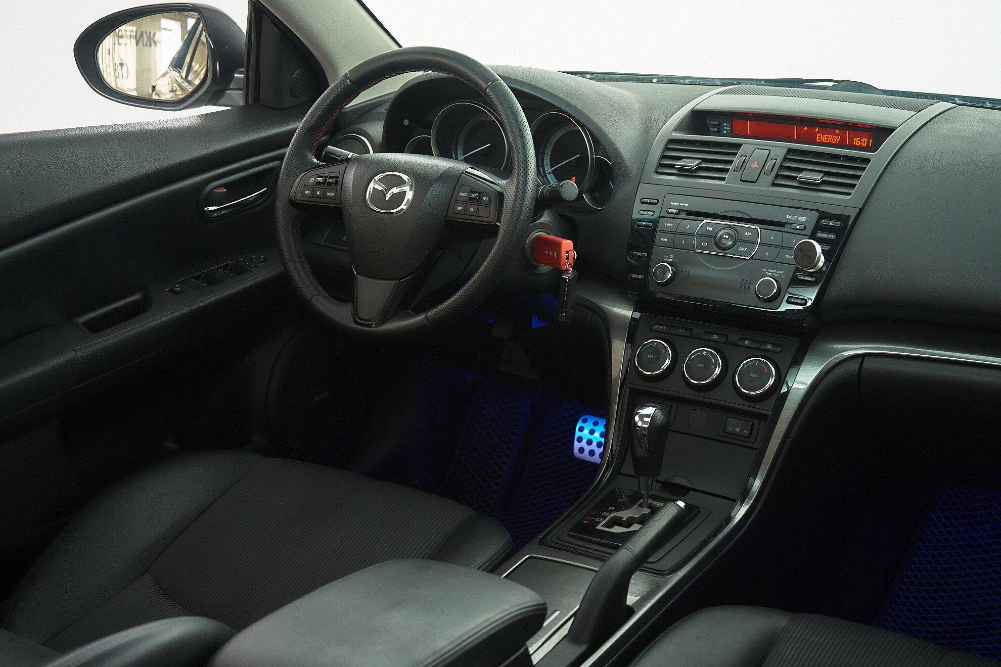 Mazda 6 2011, черный