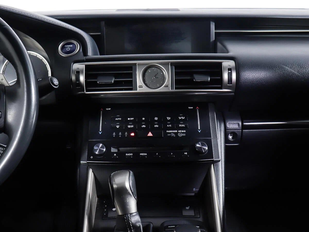 Lexus IS 2015, черный