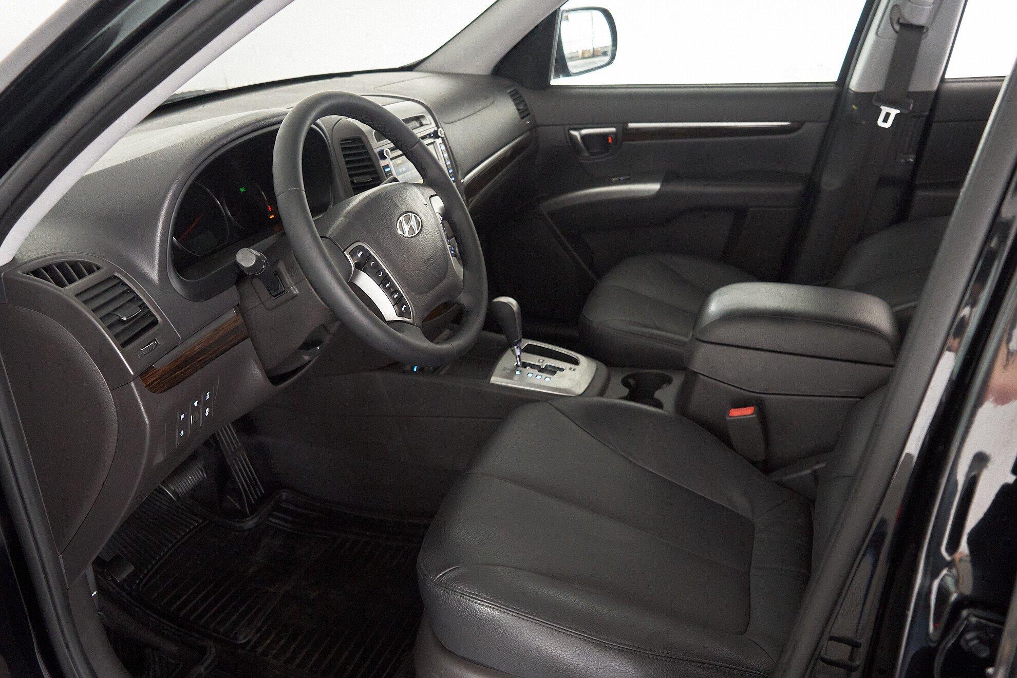 Hyundai Santa Fe 2011, черный