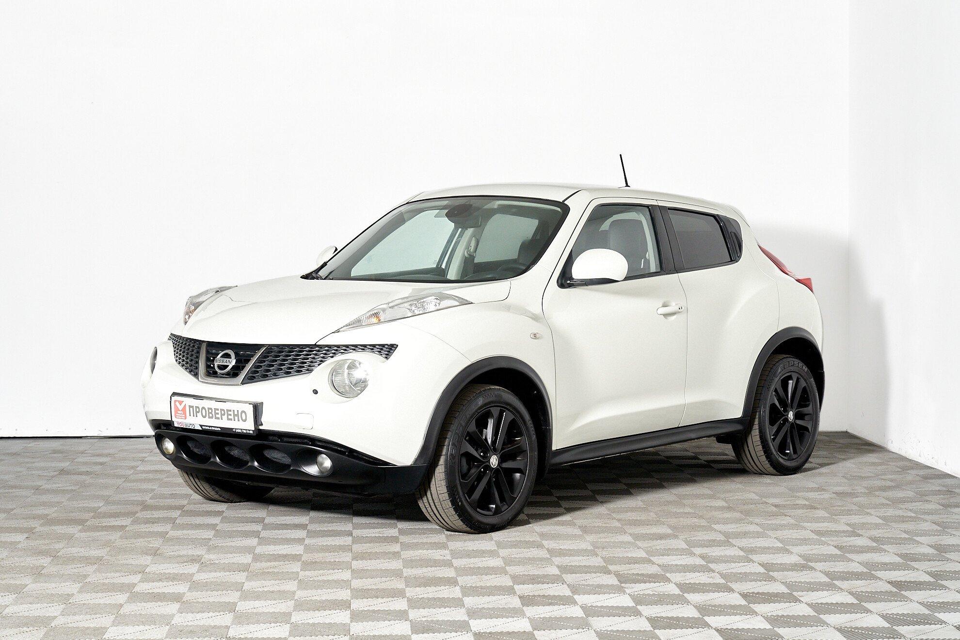 Nissan Juke 2012, белый
