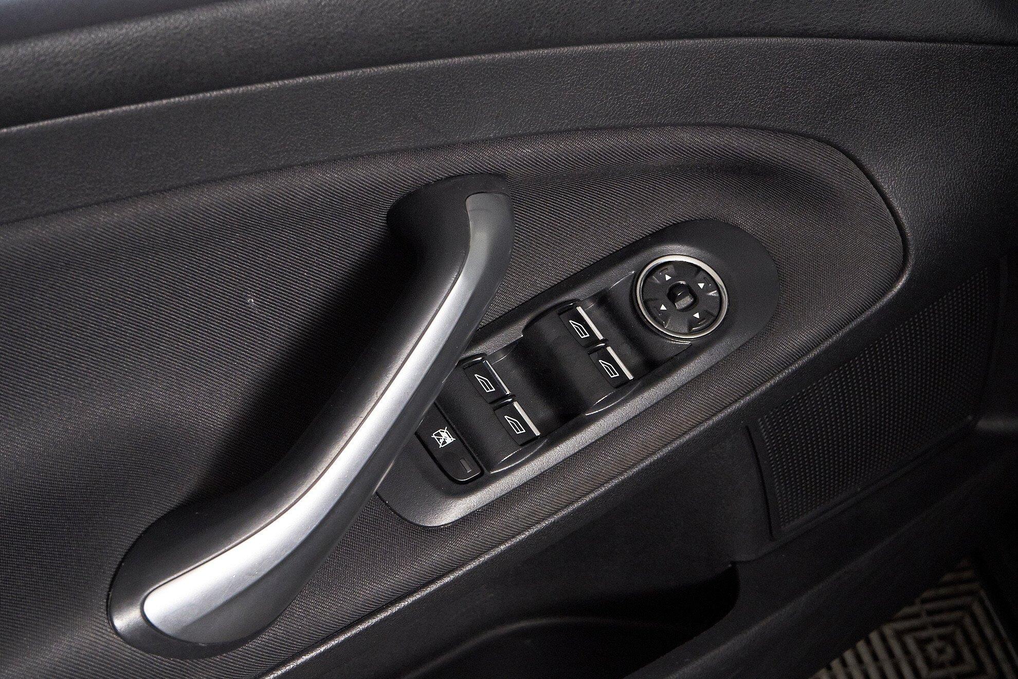 Ford Mondeo 2012, черный