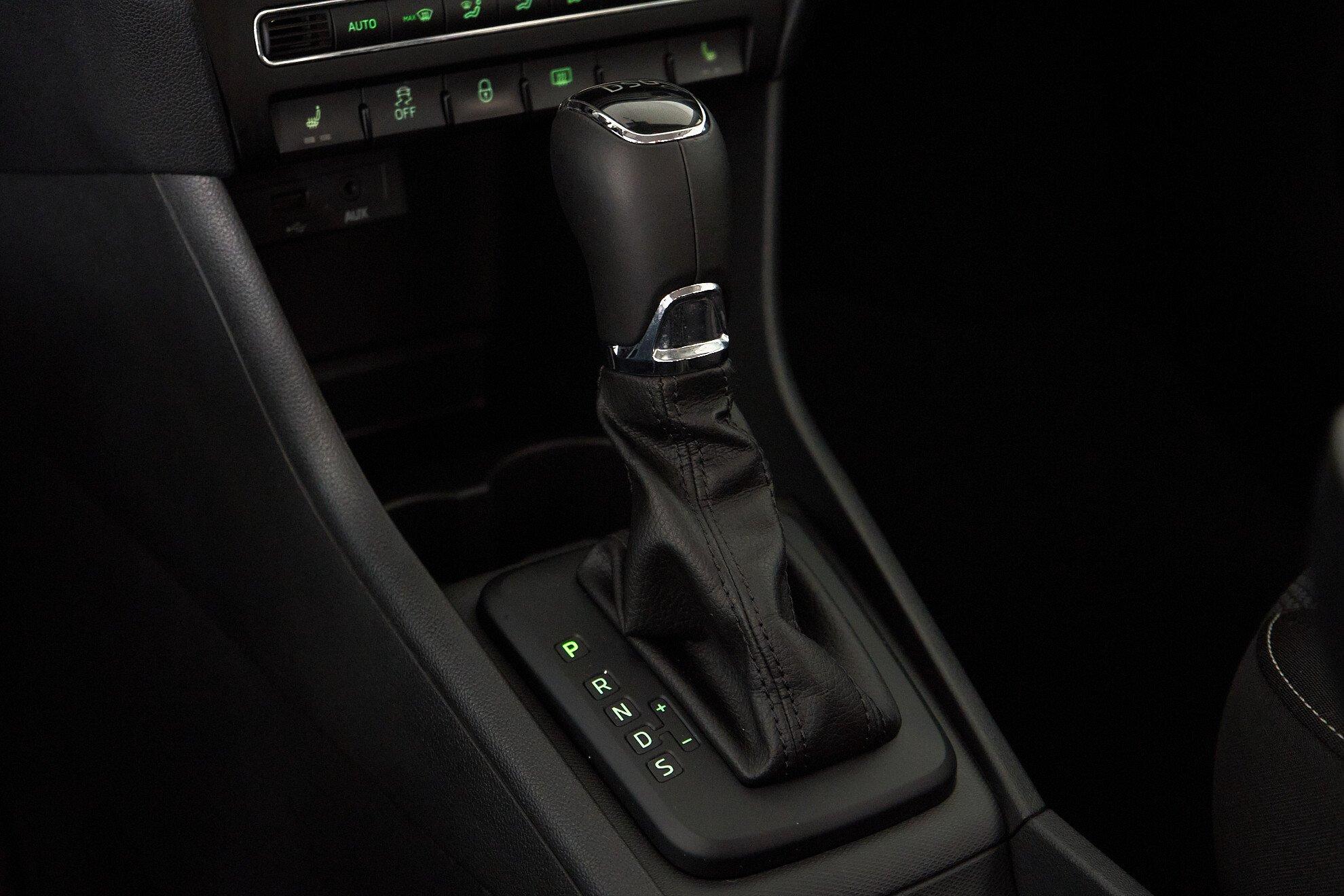 Skoda Rapid 2014, черный