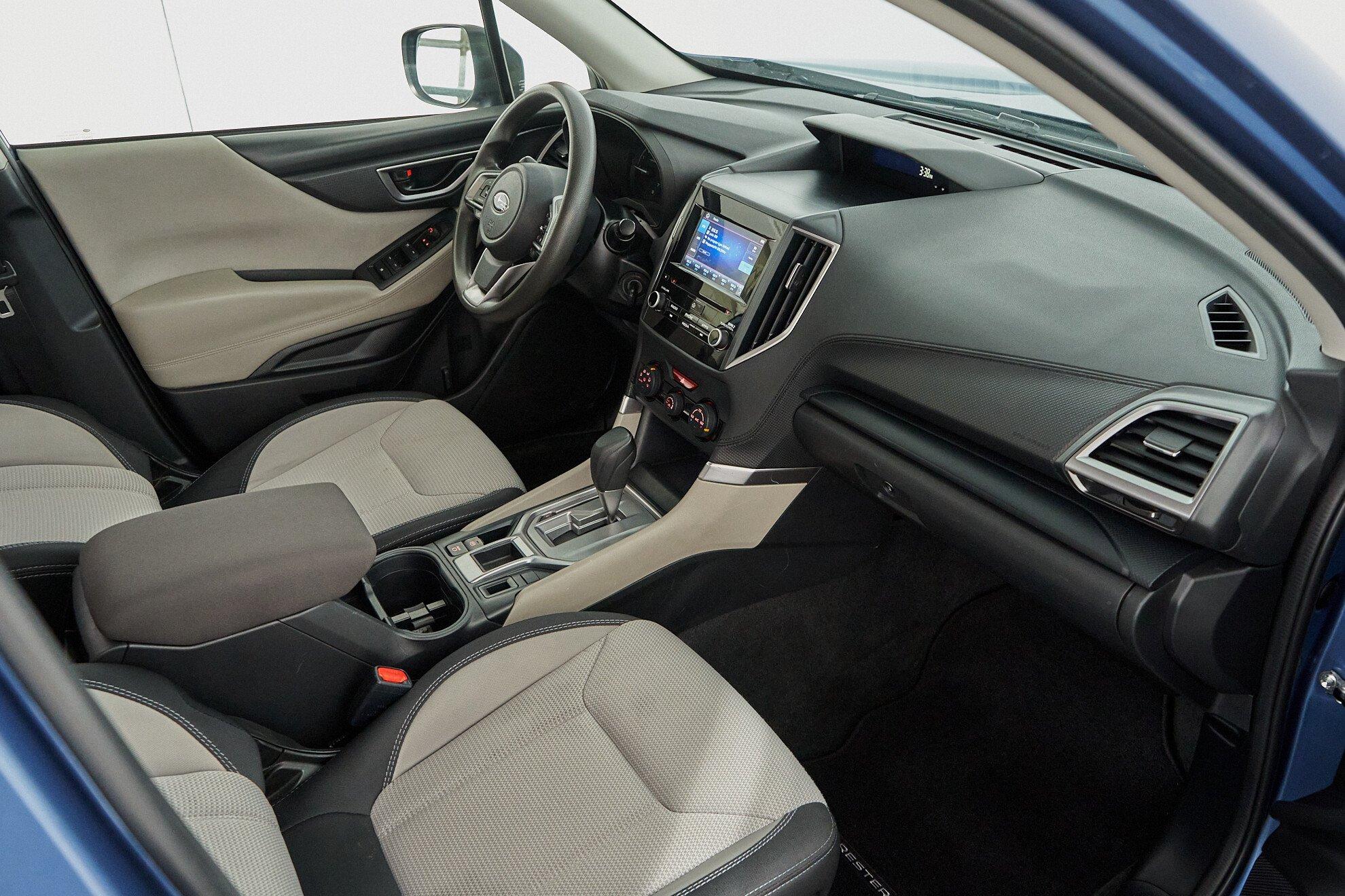 Subaru Forester 2020, синий