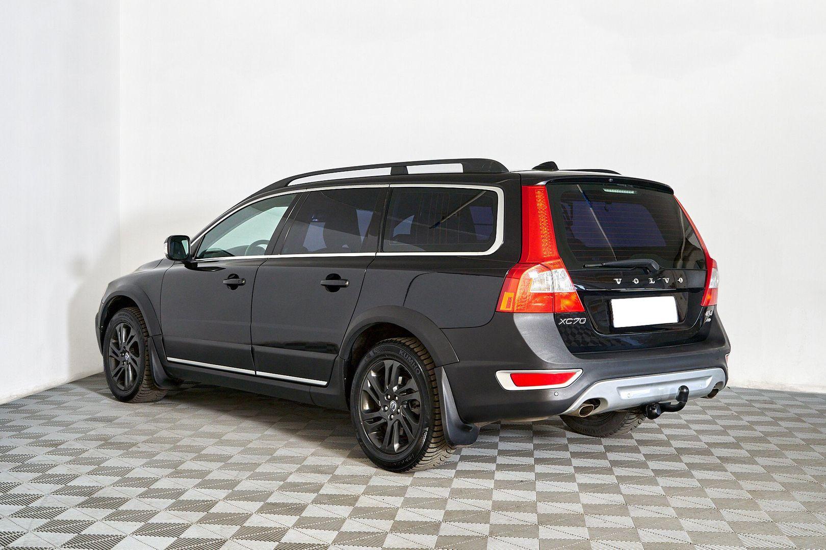 Volvo XC70 2012, черный