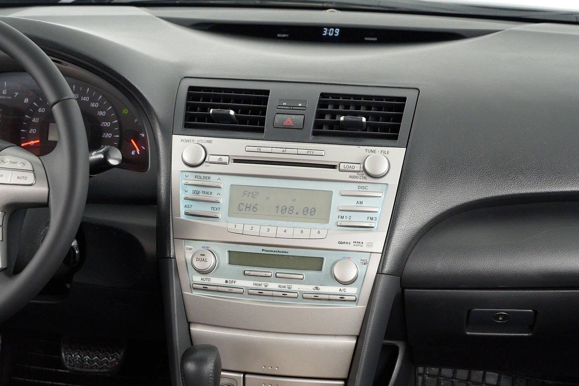 Toyota Camry 2008, серый
