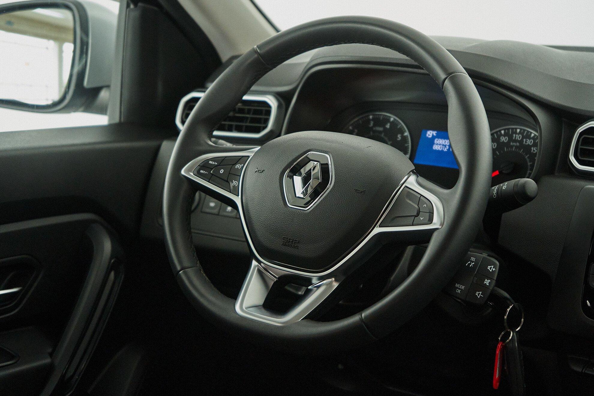 Renault Duster 2022, серый