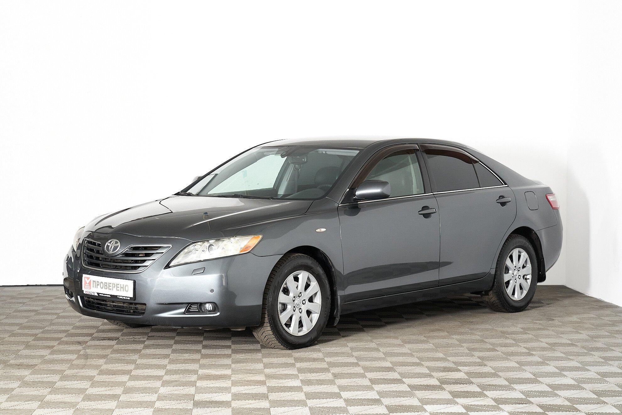 Toyota Camry 2008, серый