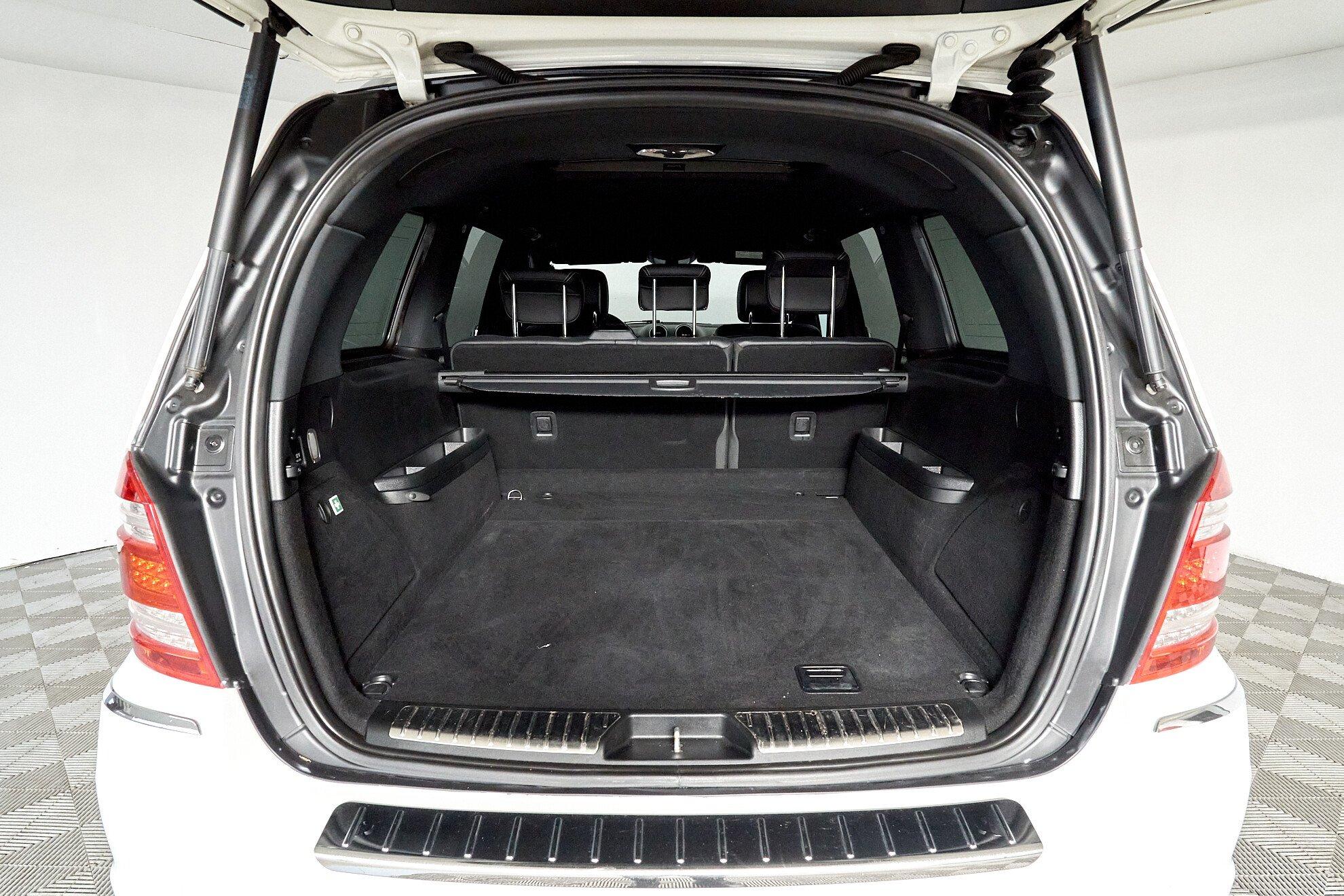Mercedes-Benz GL-Класс 2011, белый