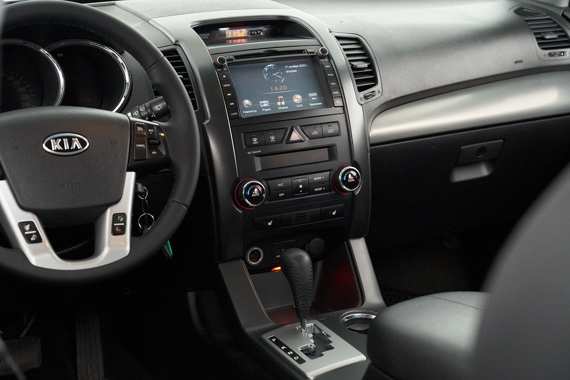 Kia Sorento 2012, черный