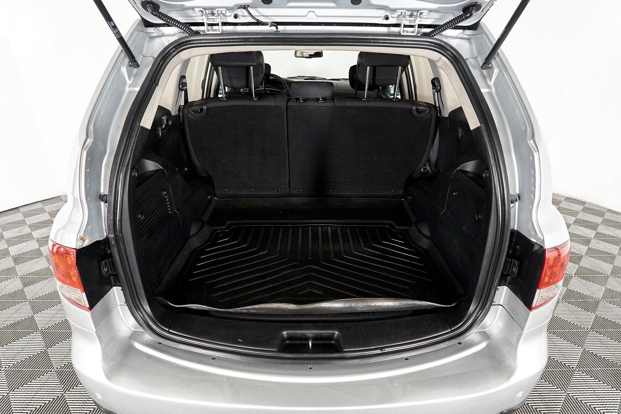 SsangYong Kyron 2013, серебряный