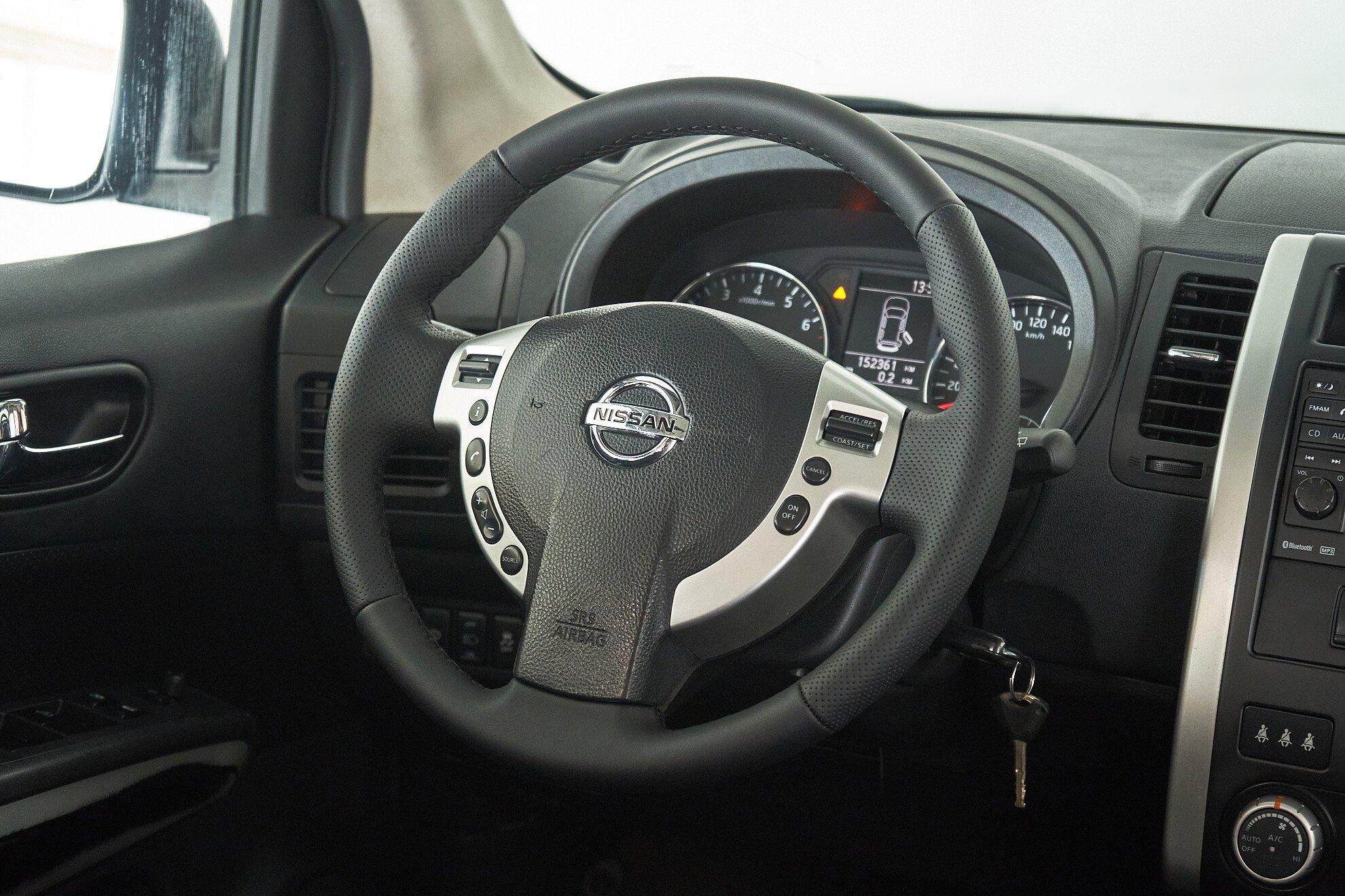 Nissan X-Trail 2013, черный