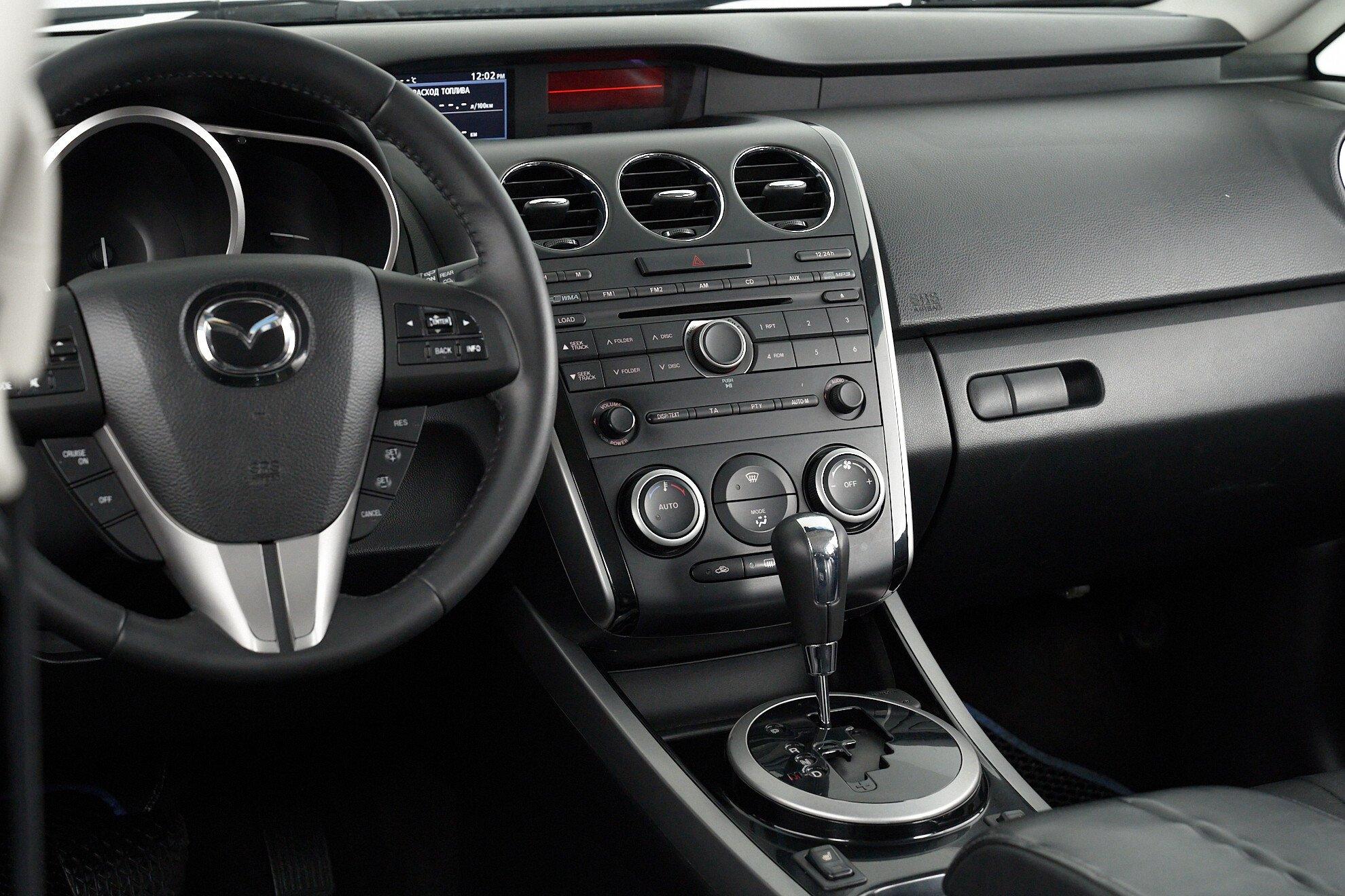 Mazda CX-7 2011, черный