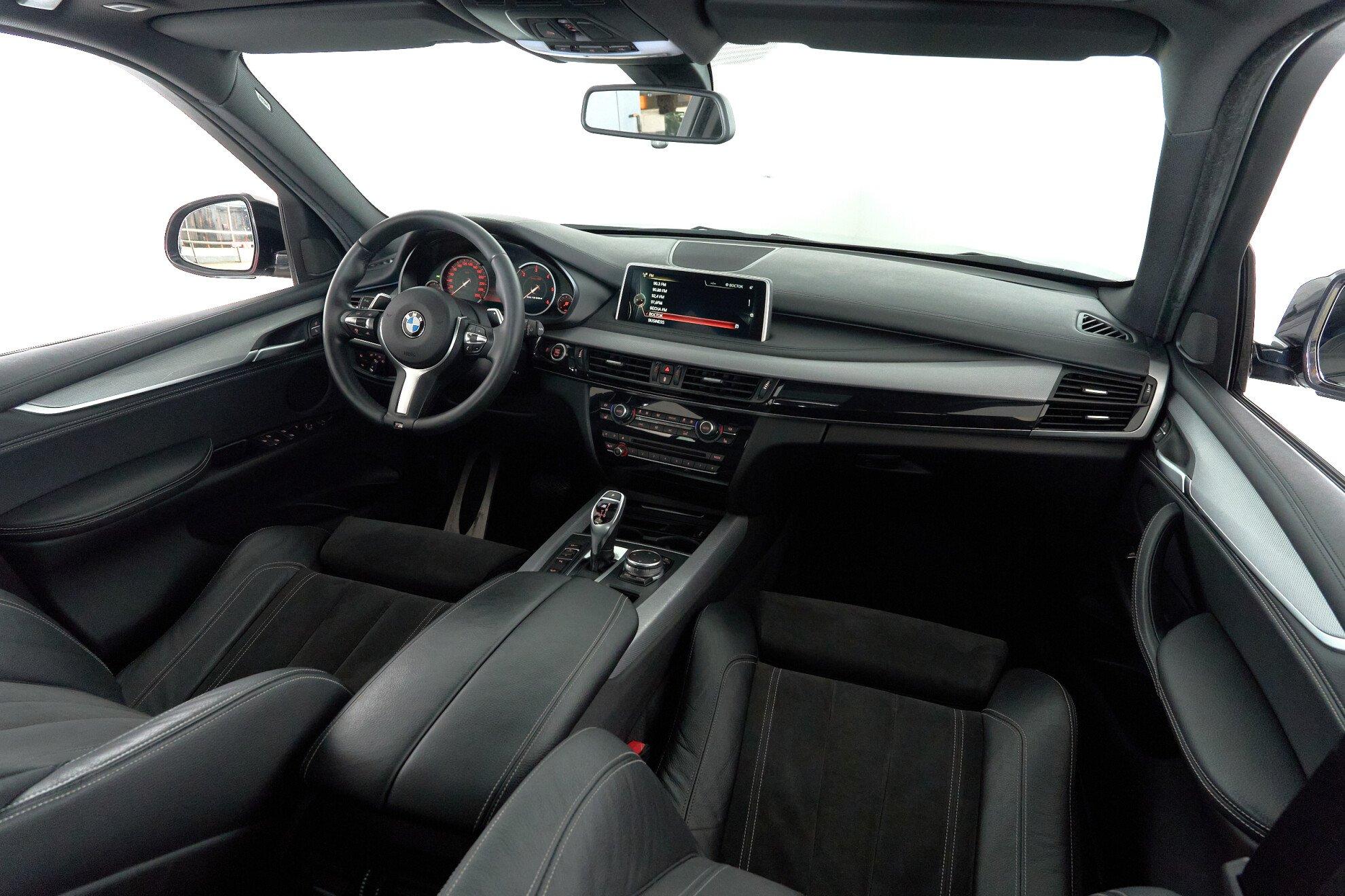 BMW X5 2018, черный