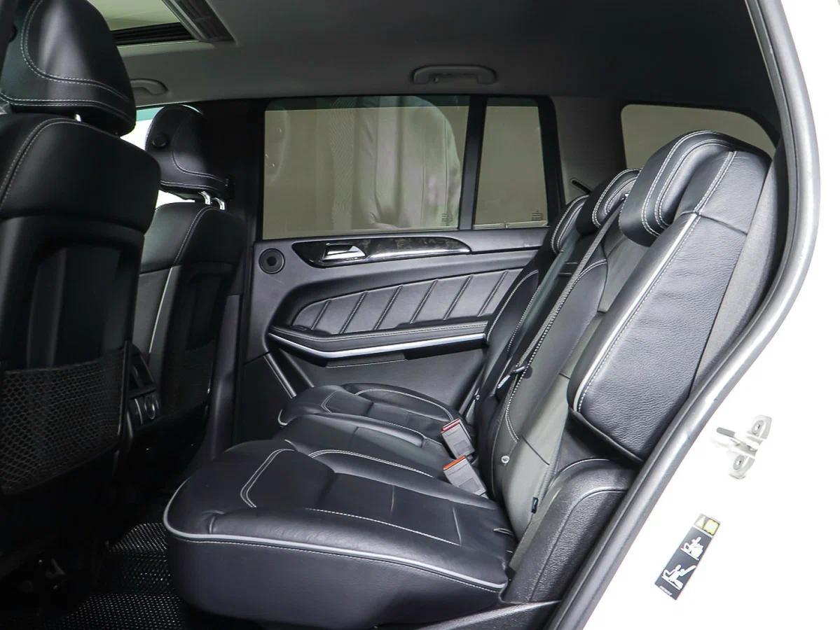 Mercedes-Benz GL-Класс 2015, белый