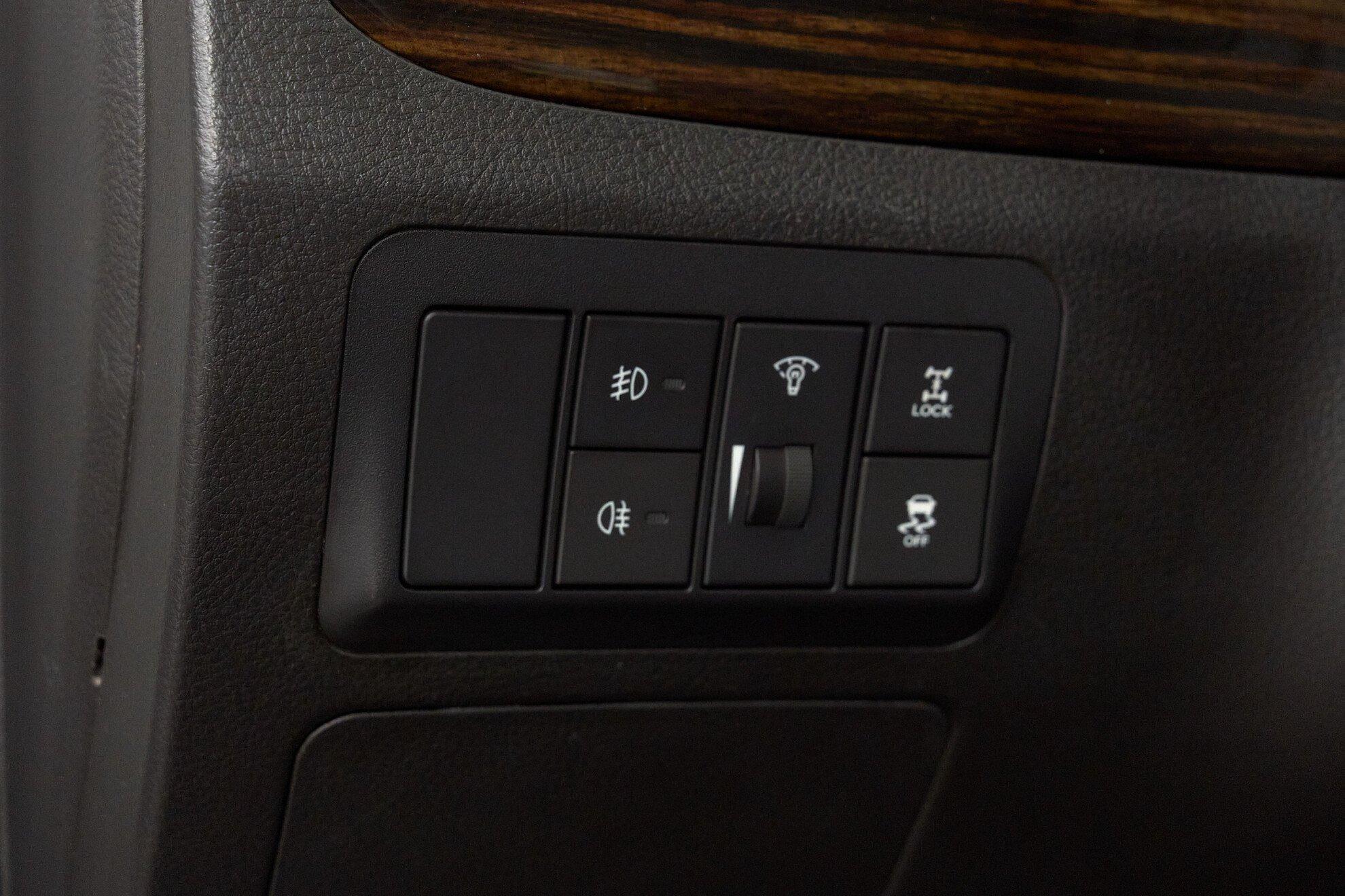 Hyundai Santa Fe 2010, серебряный
