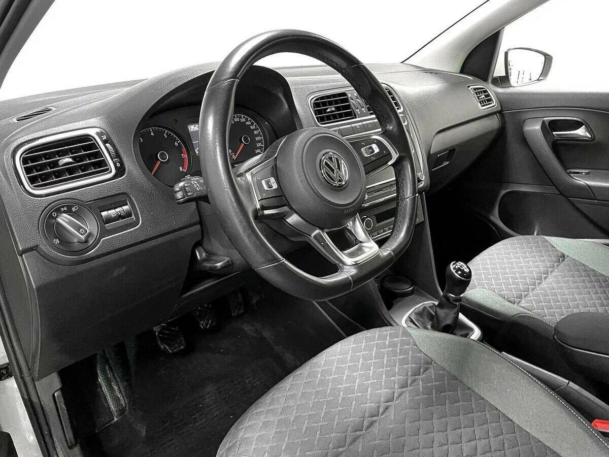 Volkswagen Polo 2019, белый