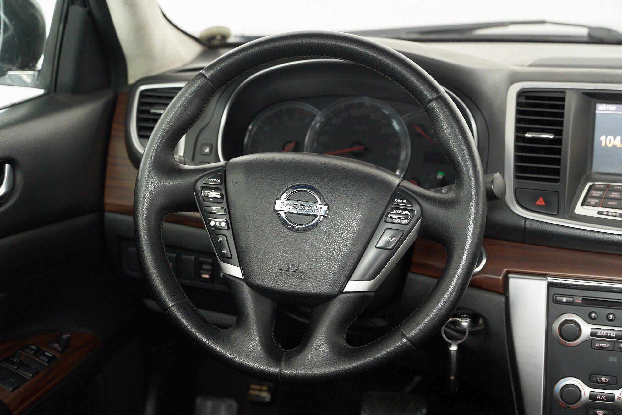 Nissan Teana 2010, черный