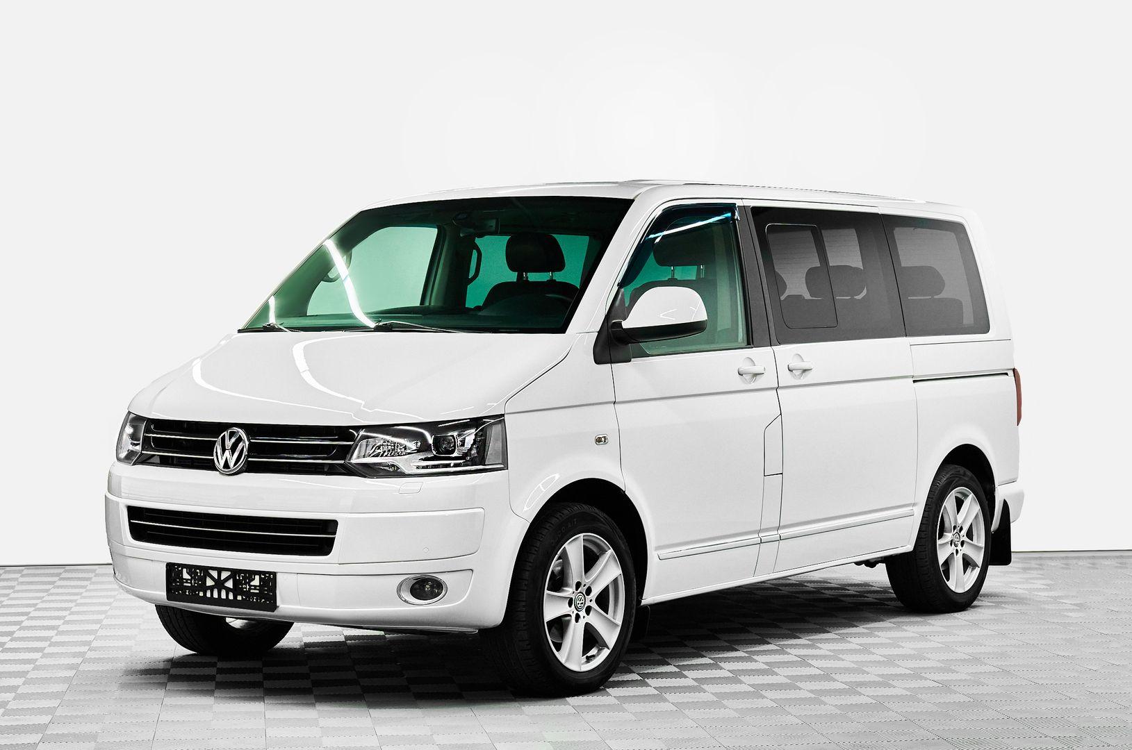 Volkswagen Multivan 2011, белый