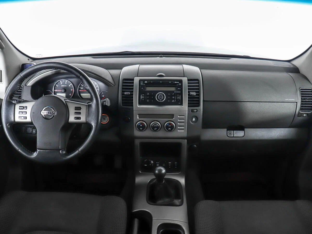 Nissan Pathfinder 2008, черный