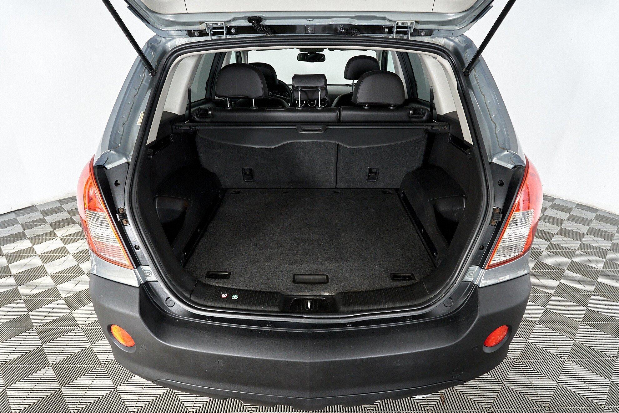 Opel Antara 2013, серый
