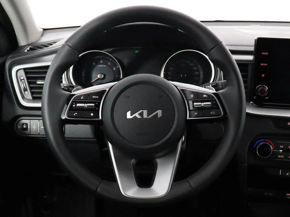 Kia Ceed 2021, голубой