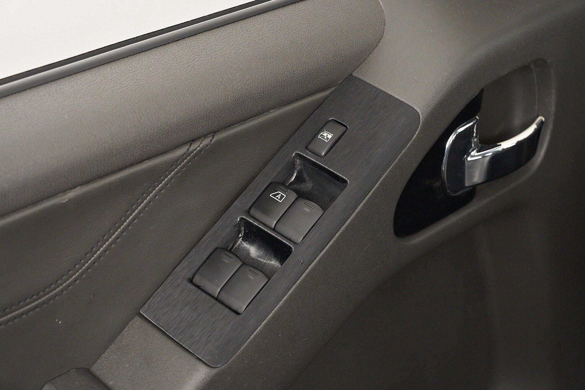 Nissan Pathfinder 2008, черный