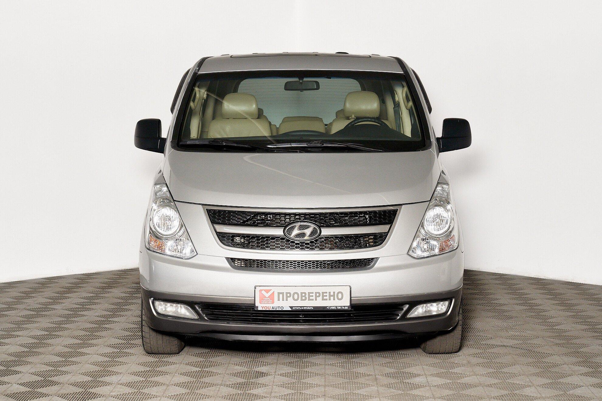Hyundai Grand Starex 2008, серебряный