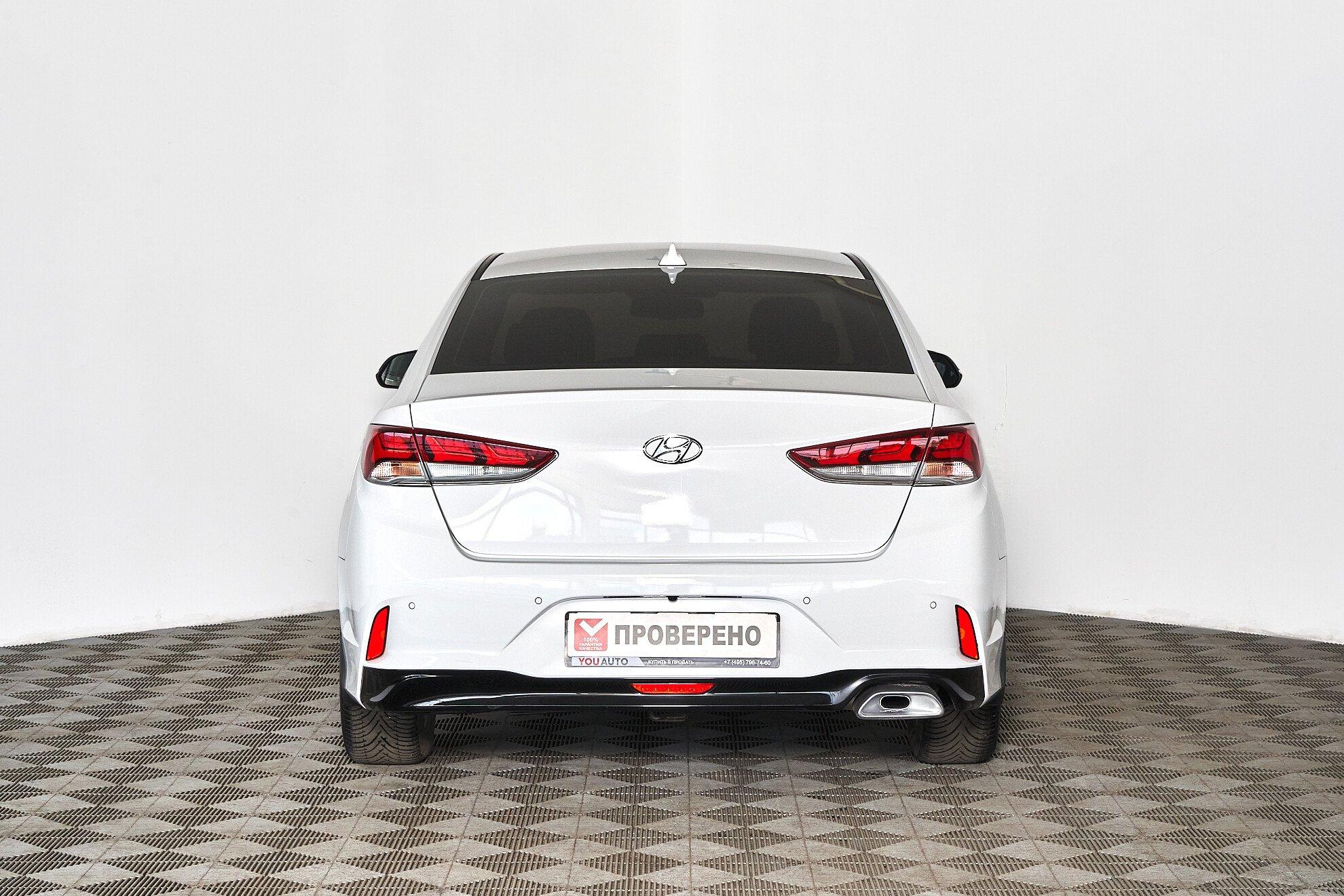 Hyundai Sonata 2018, белый