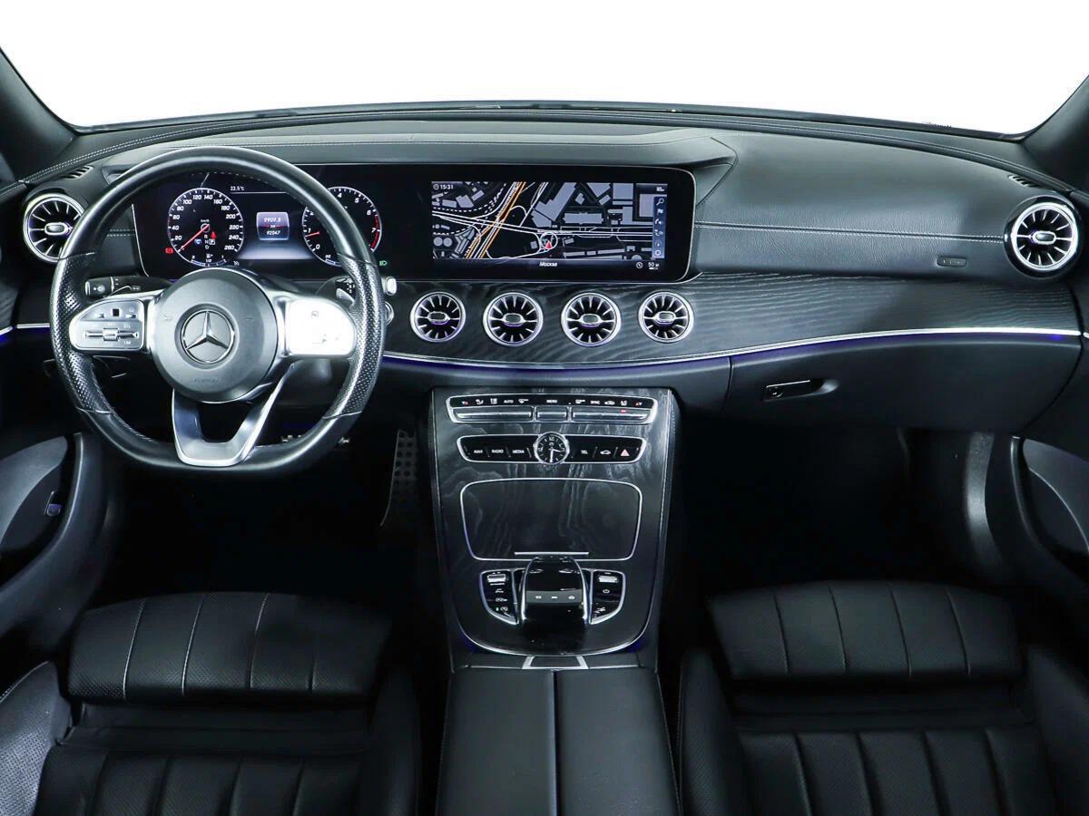 Mercedes-Benz E-Класс 2019, серебряный