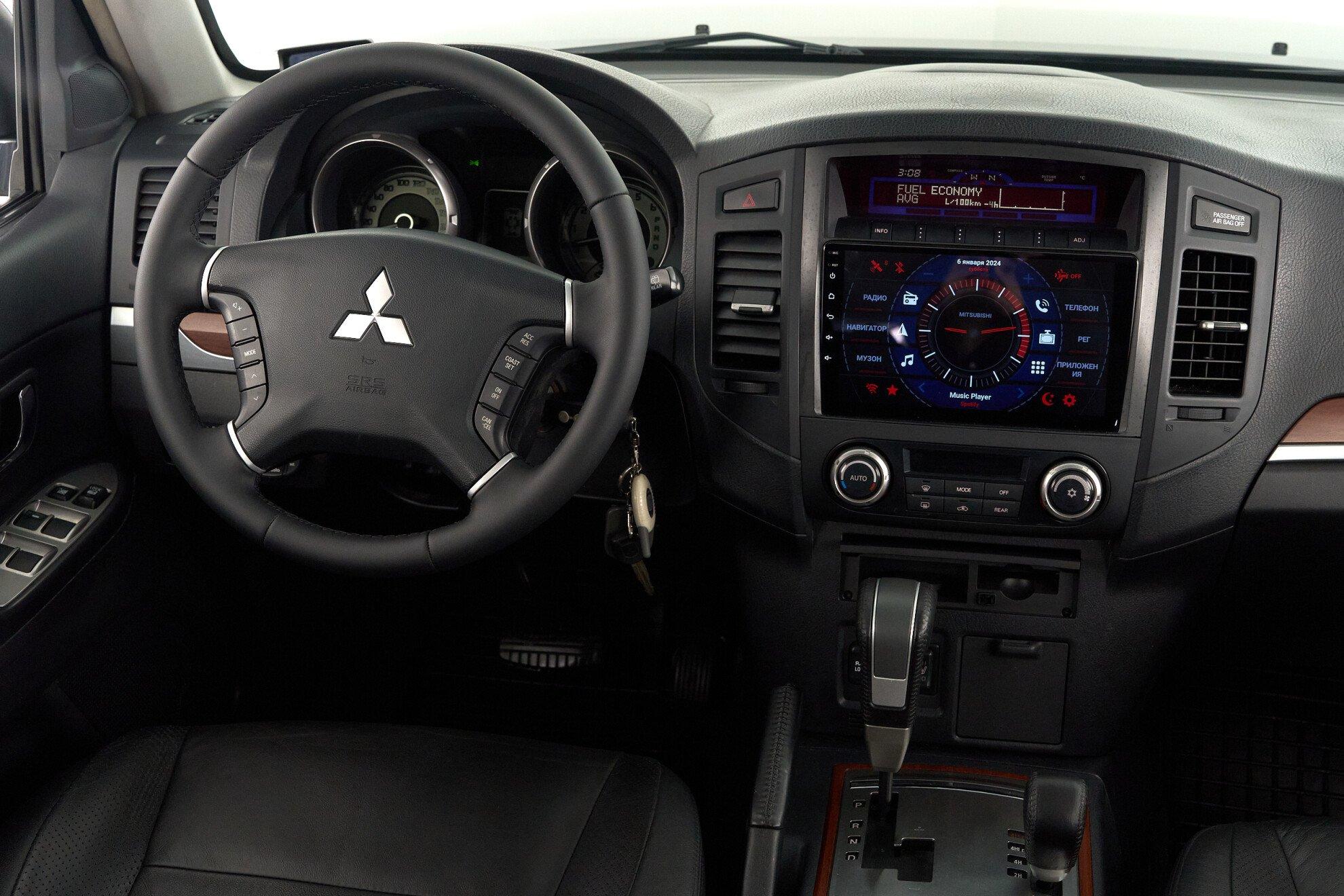 Mitsubishi Pajero 2008, черный