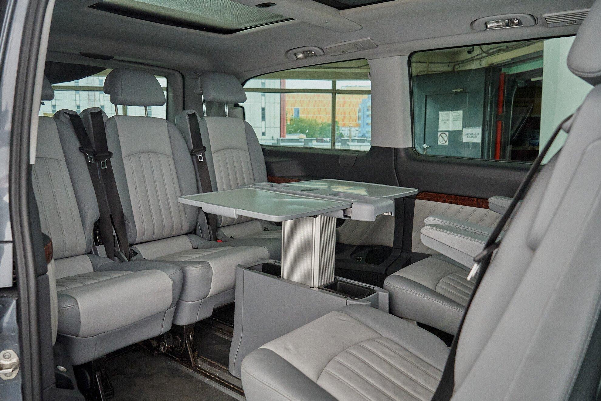 Mercedes-Benz Viano 2012, серый