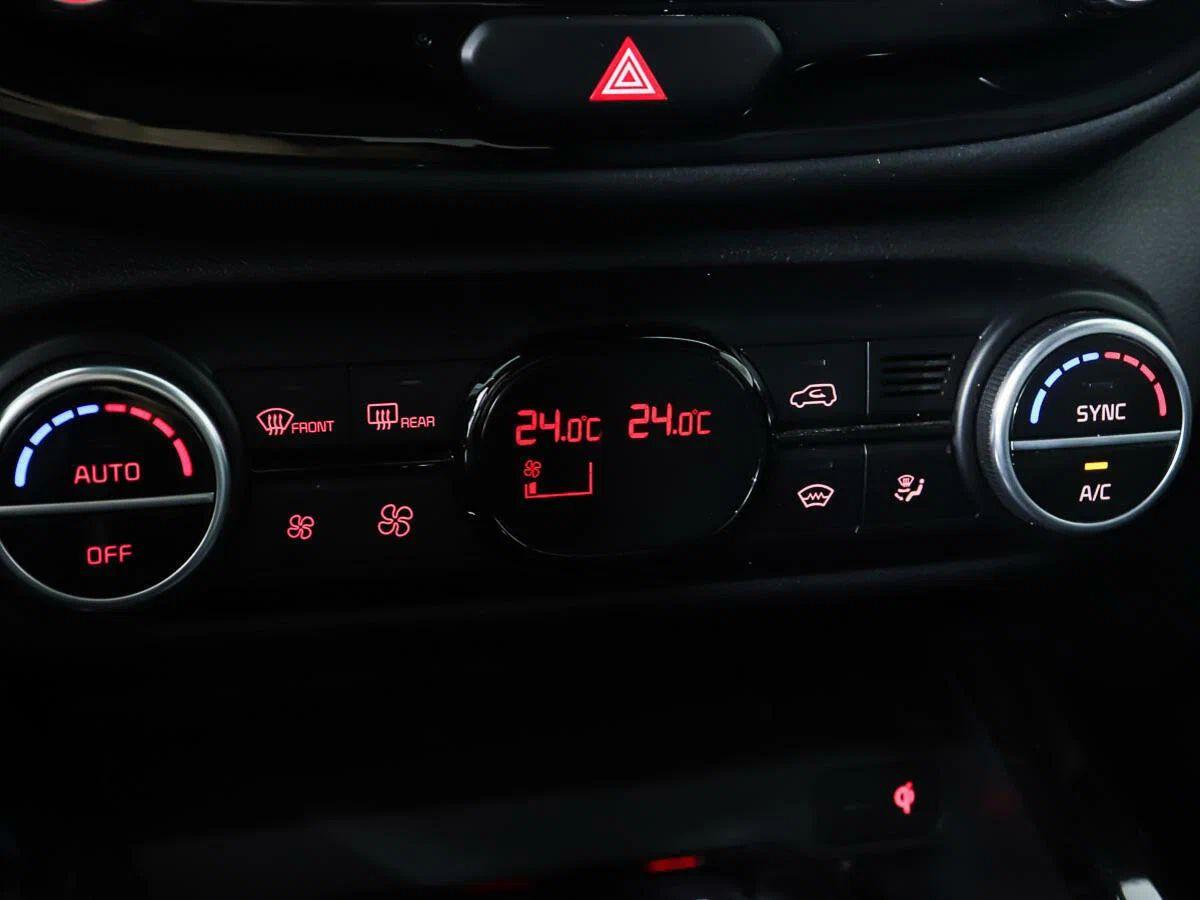 Kia Soul 2021, белый