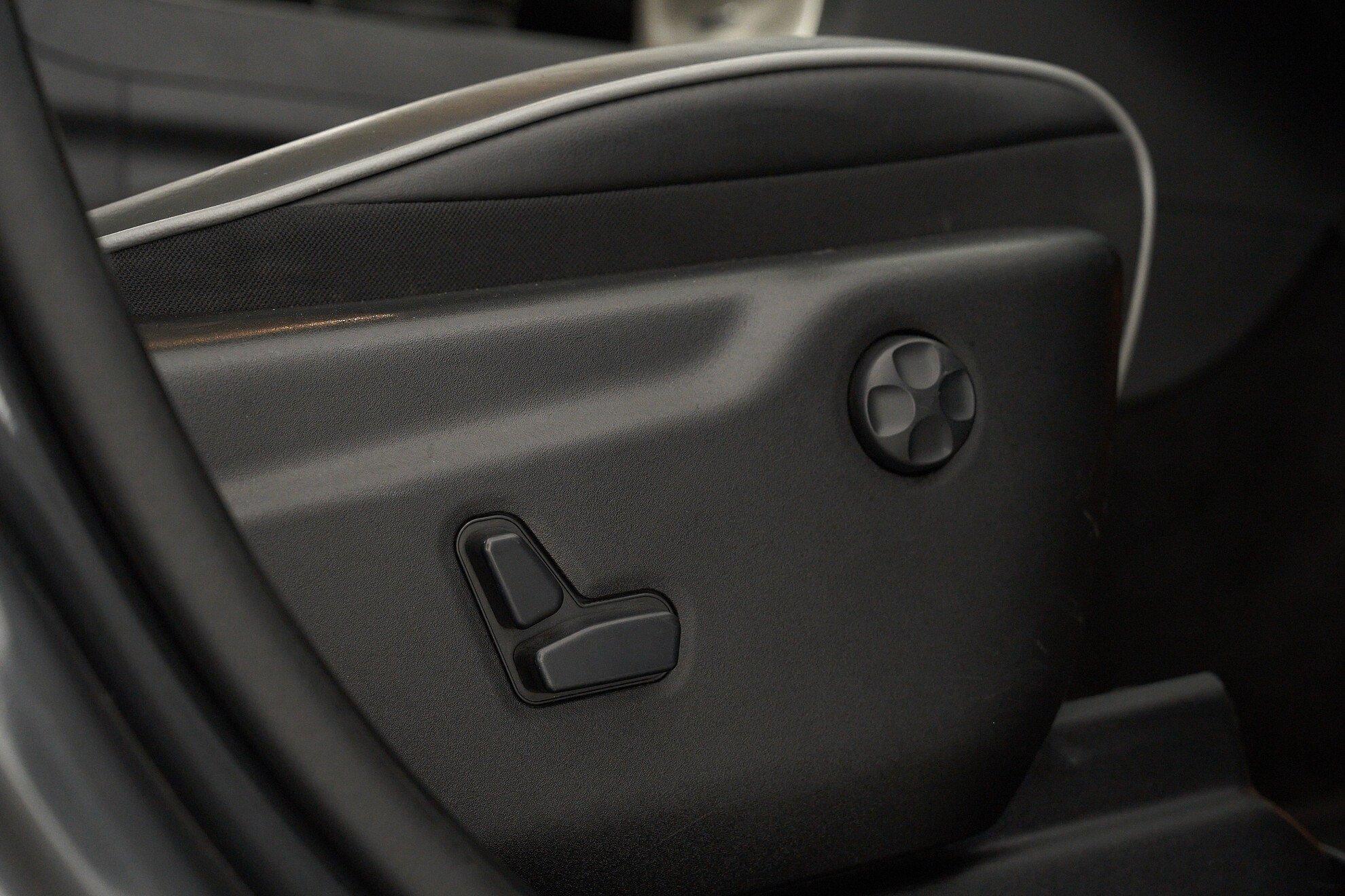 Jeep Grand Cherokee 2011, серый