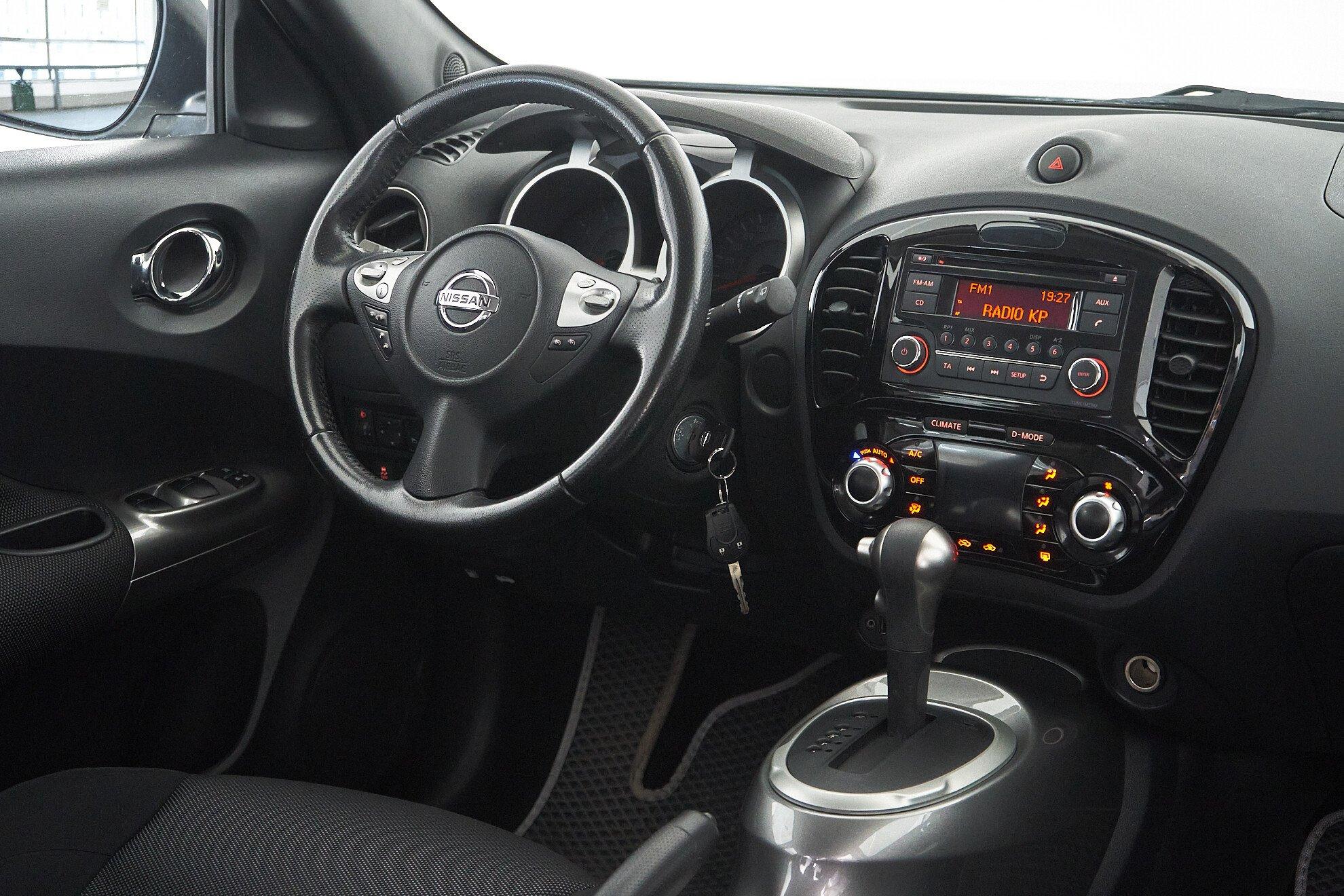 Nissan Juke 2014, белый