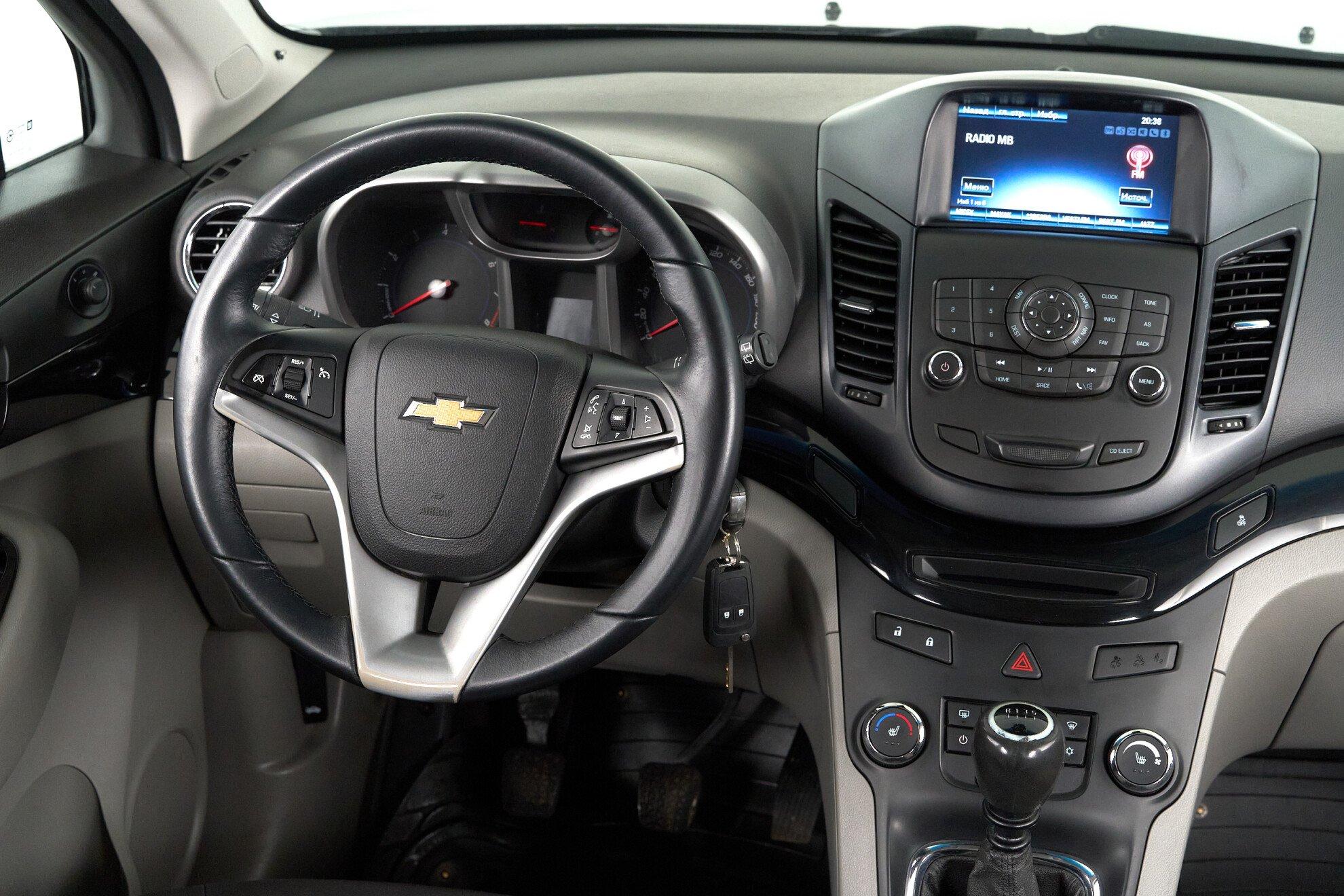 Chevrolet Orlando 2014, черный