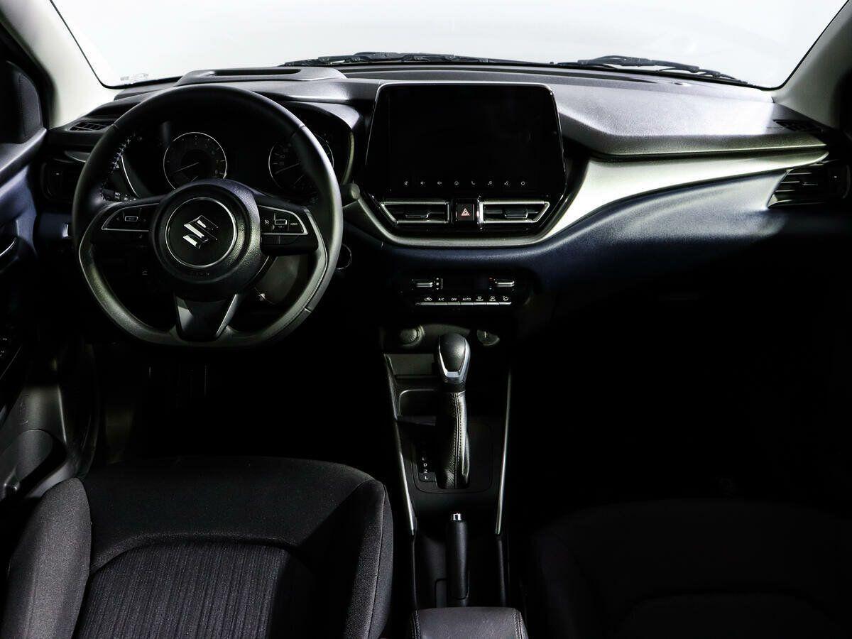 Suzuki Baleno 2024, серый
