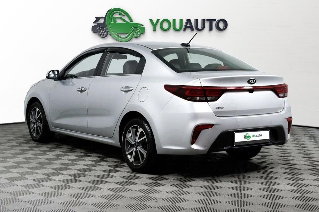 Kia Rio 2019, серебряный