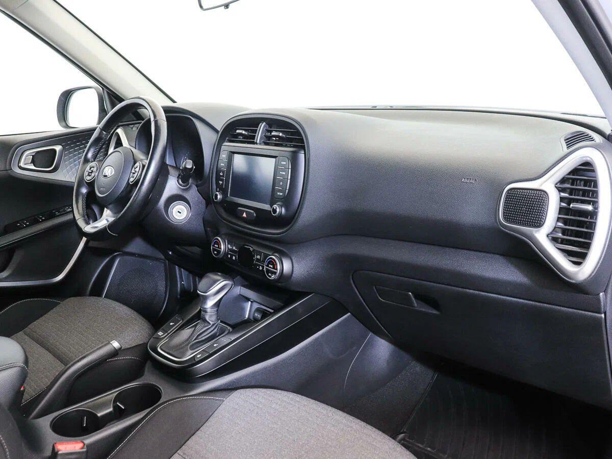 Kia Soul 2019, серебряный