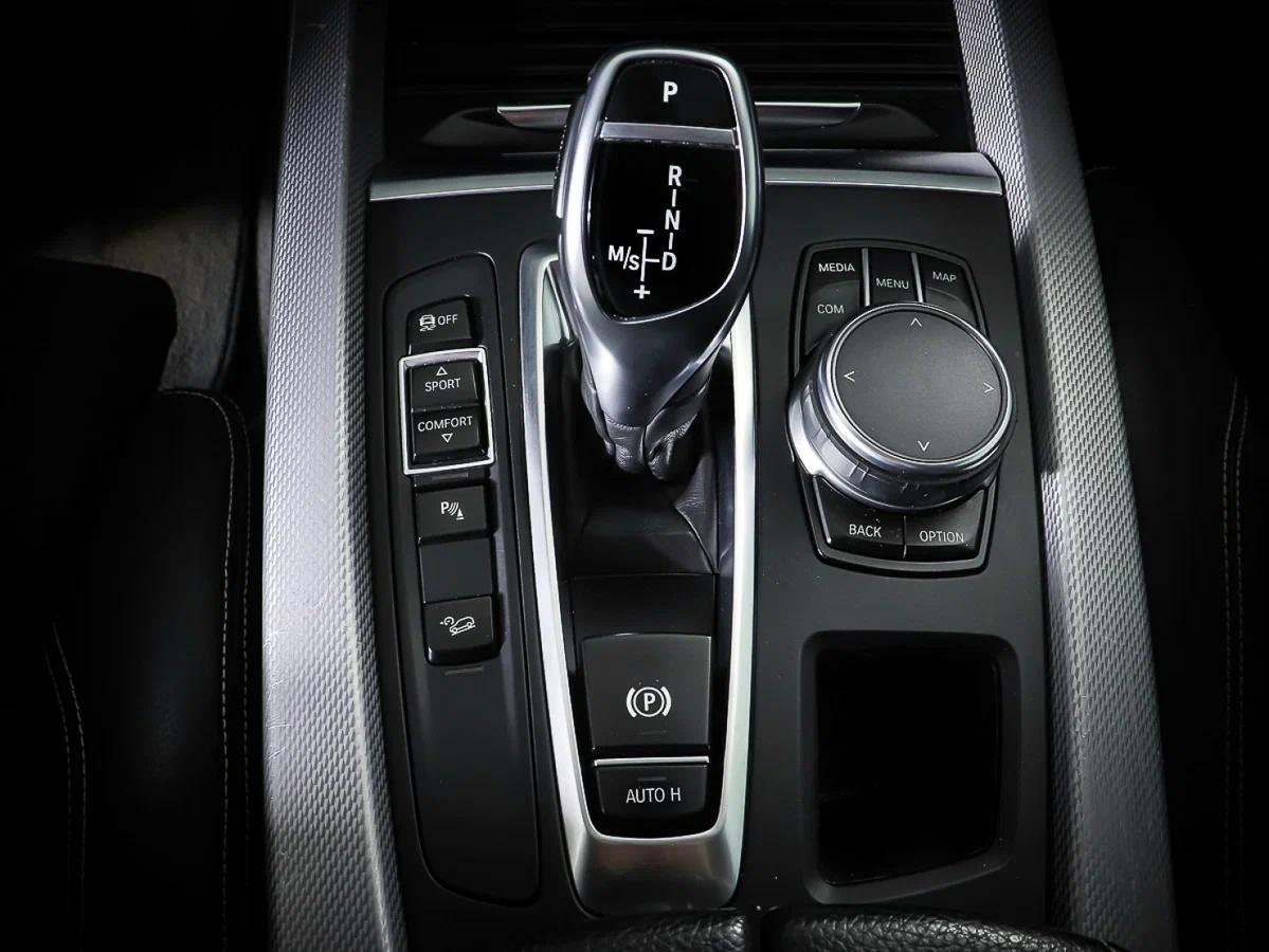 BMW X5 2018, белый
