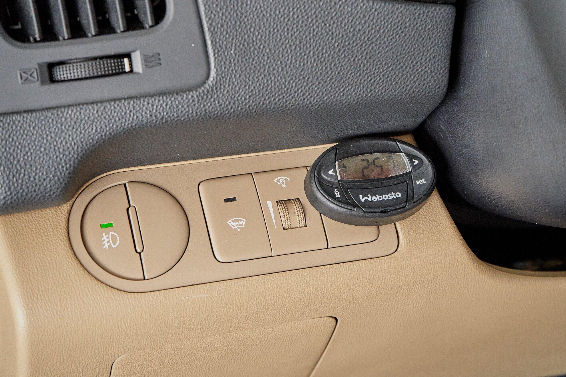 Hyundai Grand Starex 2012, черный
