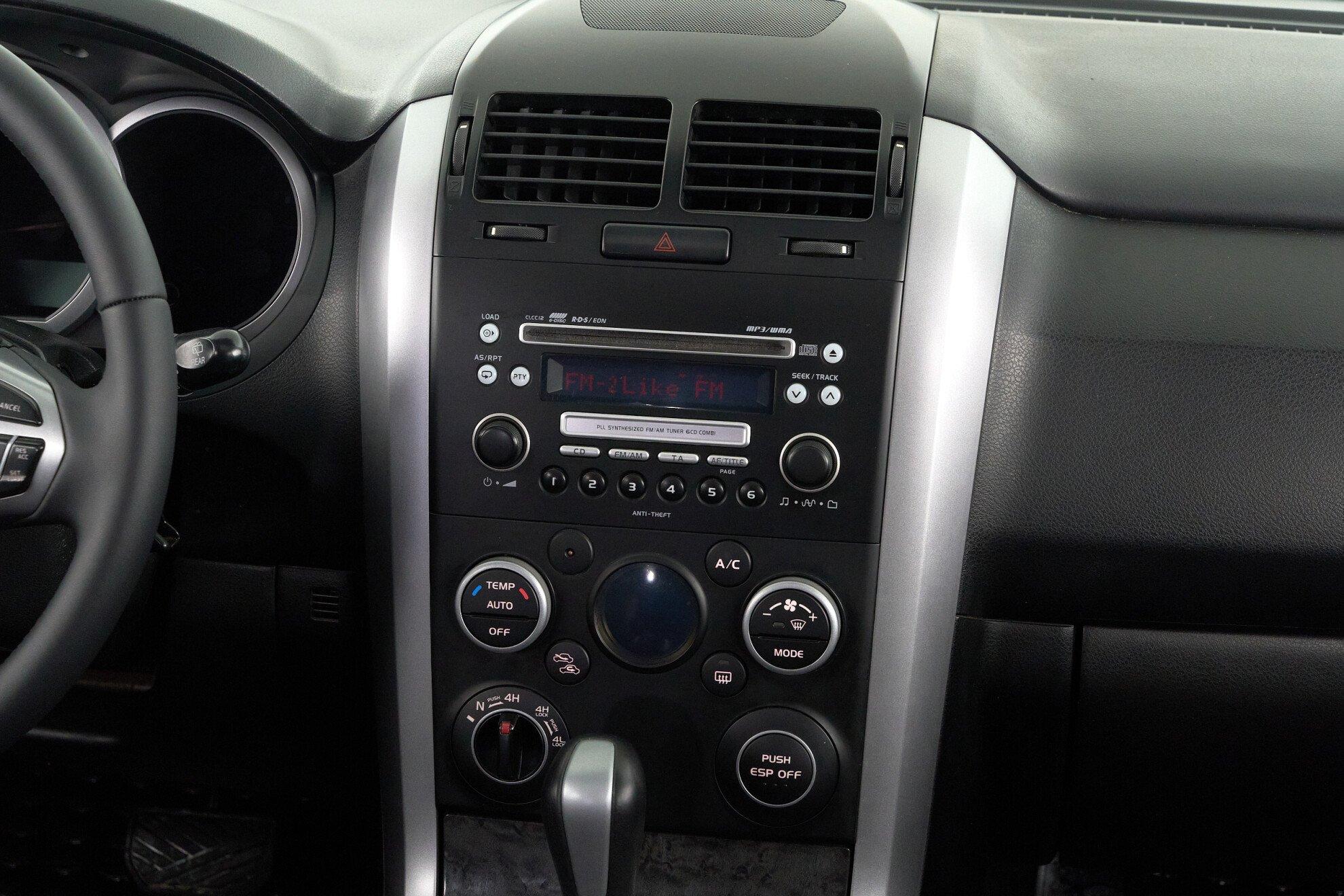 Suzuki Grand Vitara 2012, черный
