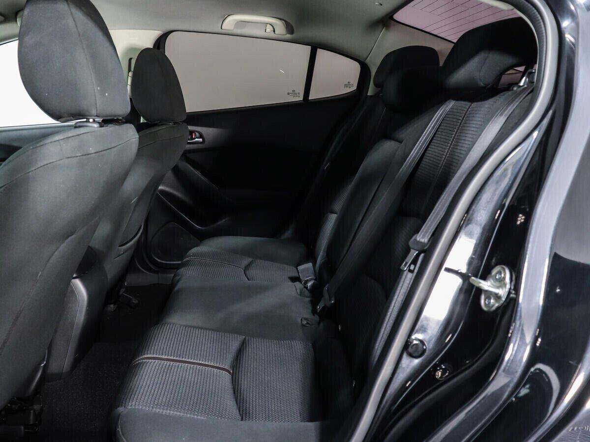 Mazda 3 2018, черный