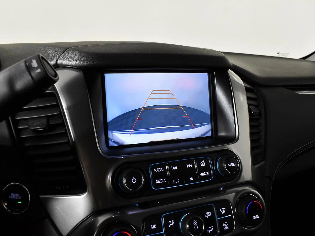 Chevrolet Tahoe 2016, белый