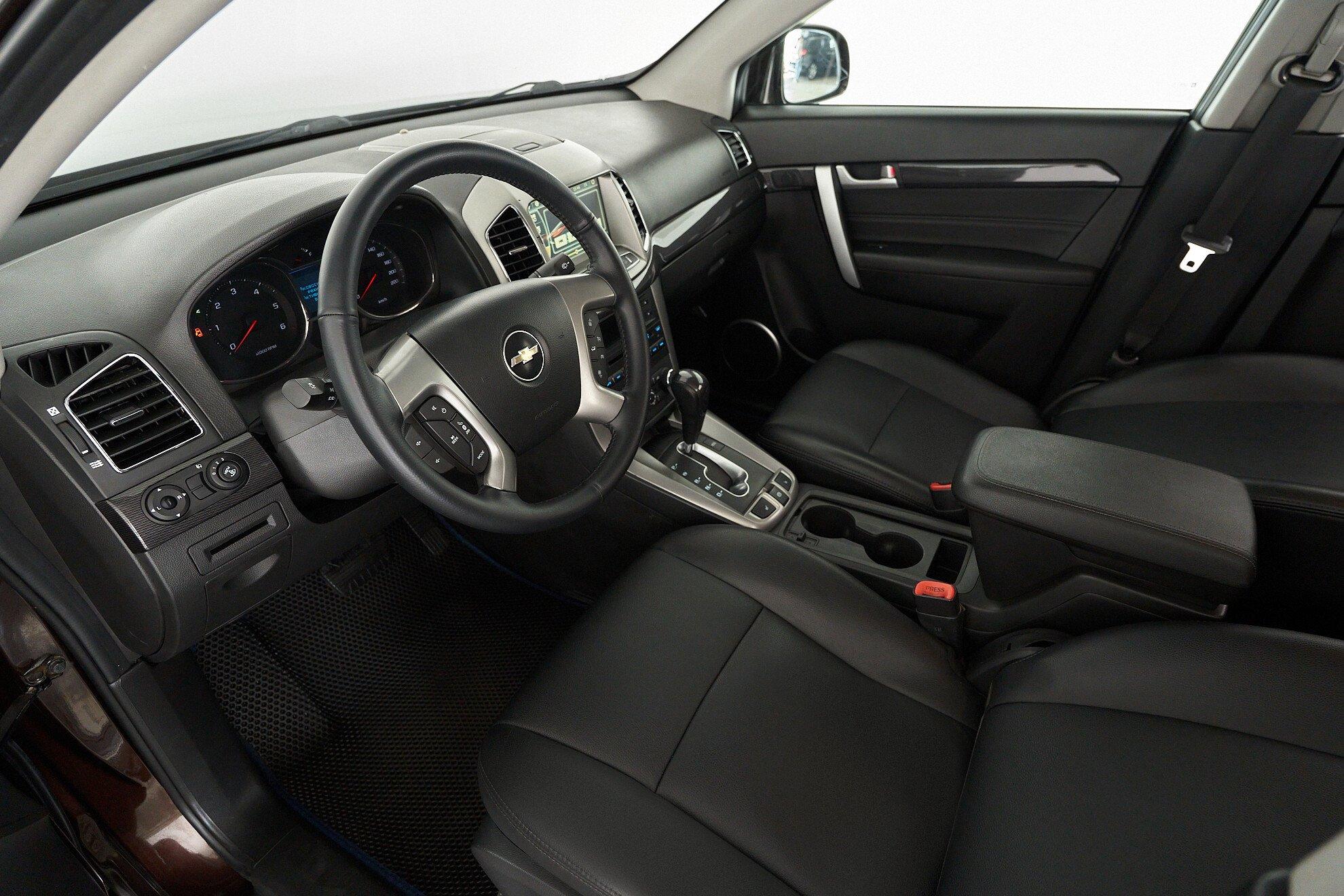 Chevrolet Captiva 2015, коричневый