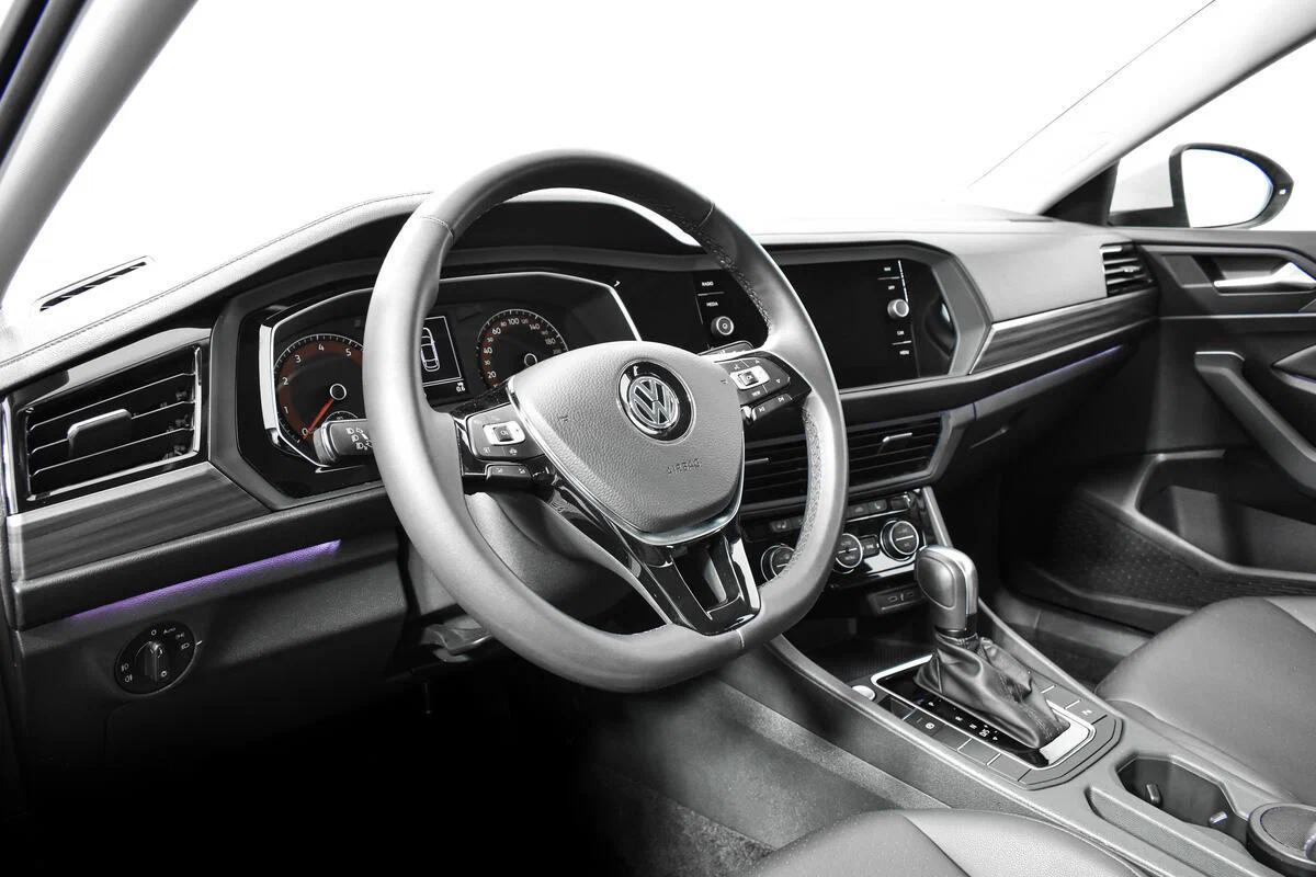 Volkswagen Jetta 2021, белый