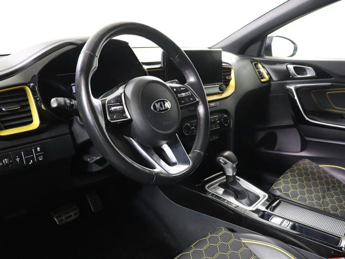 Kia XCeed 2020, белый
