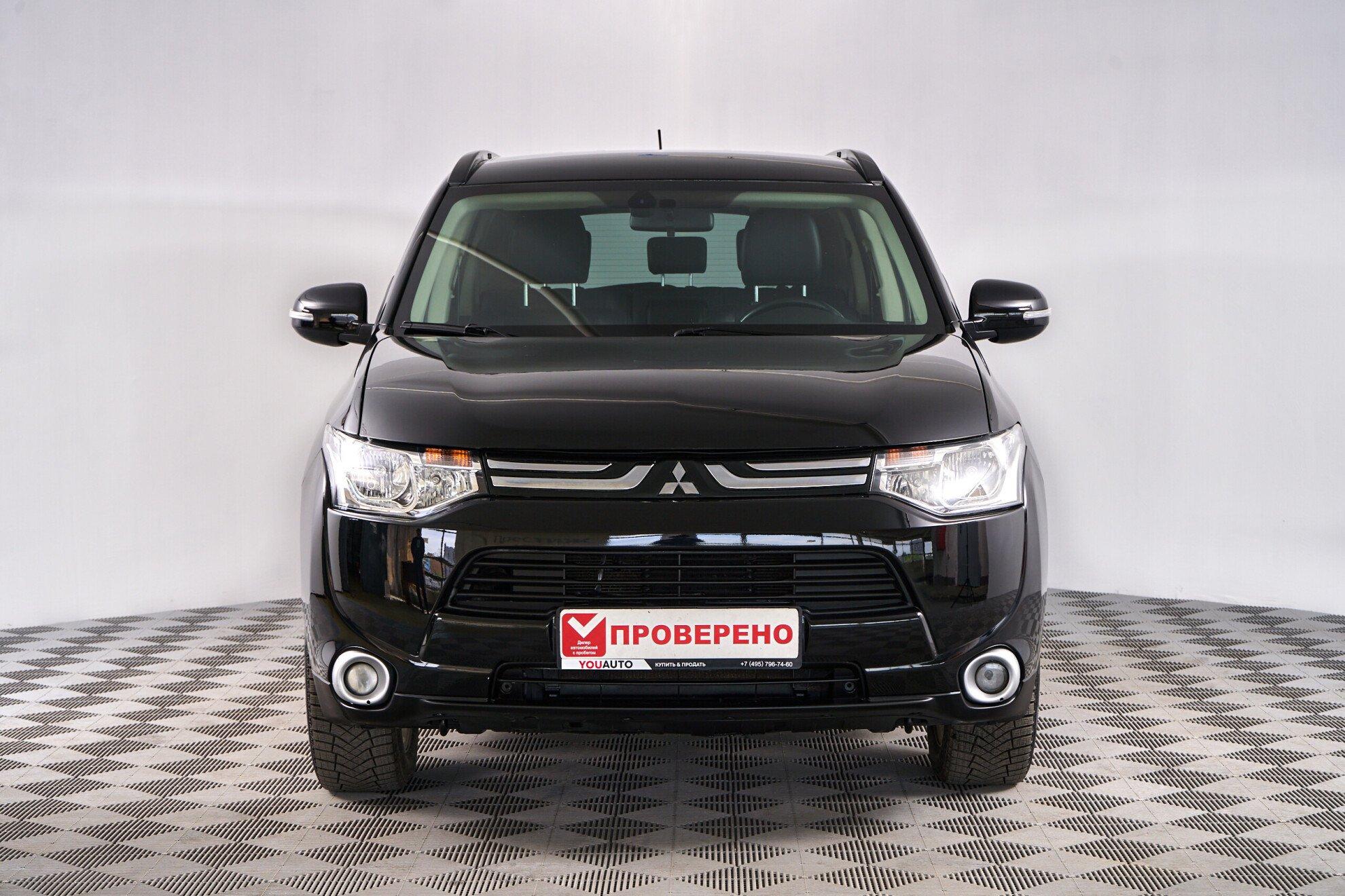 Mitsubishi Outlander 2014, черный