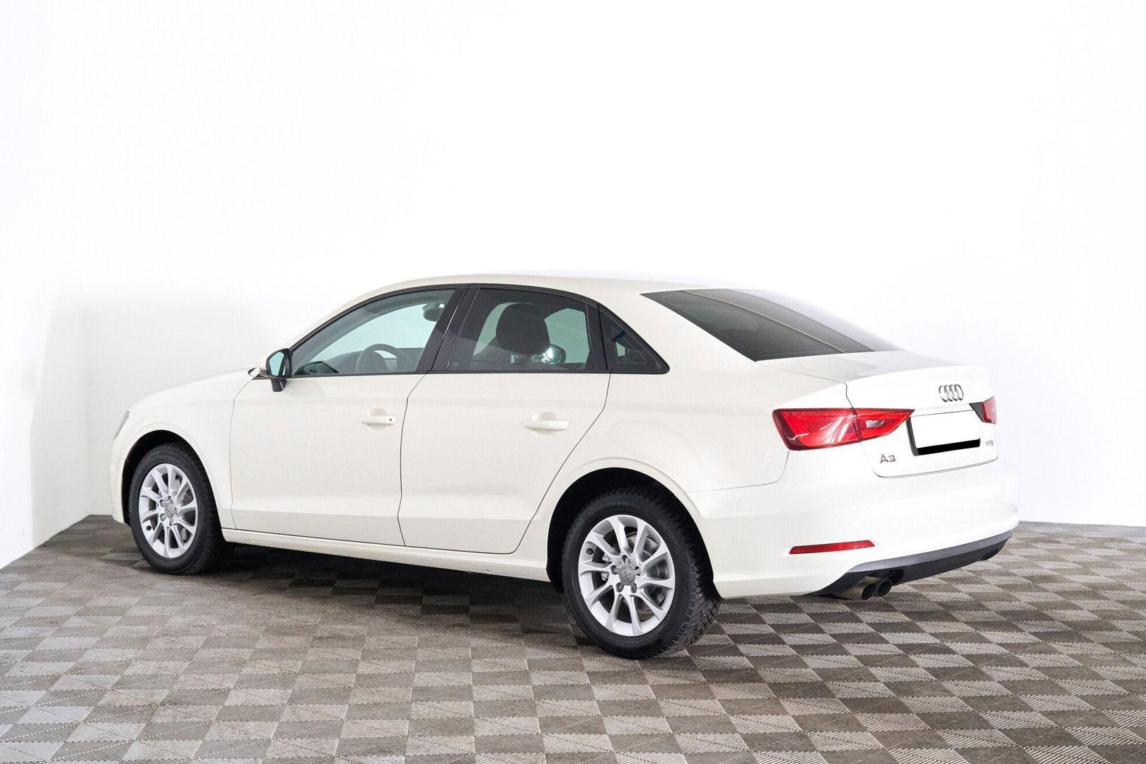 Audi A3 2014, белый